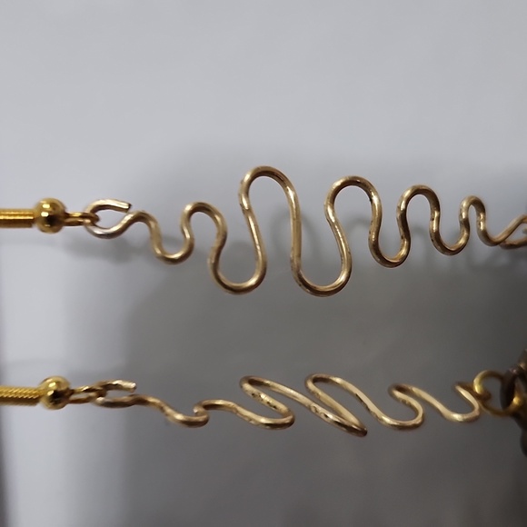 Repurpose Victorian Bloom Earrings - Picture 4 of 5